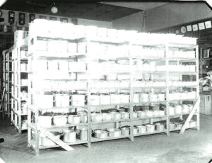 Treuhandstelle depot: Confiscated kitchen utensils (source: http://collections.jewishmuseum.cz)