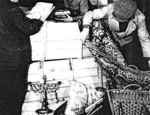 Separation of confiscated items (source: http://collections.jewishmuseum.cz)