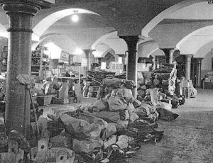 Confiscated home utensils (source: Yad Vashem Archive)