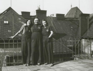 Krásnohorská Gasse Treuhandstelle employees (source: http://collections.jewishmuseum.cz)